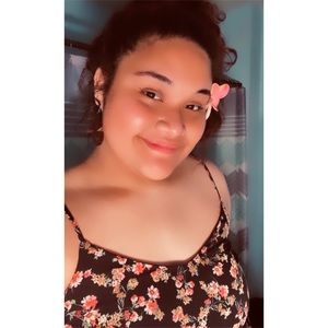 Meet your Posher, Evelyn